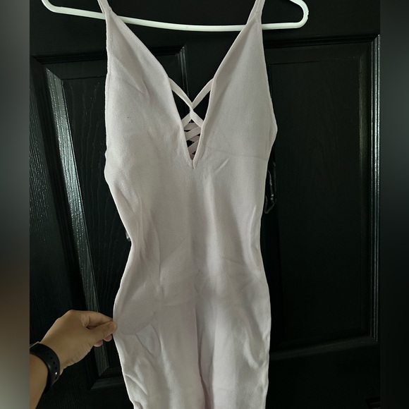 Low cut dress - Picture 2 of 6